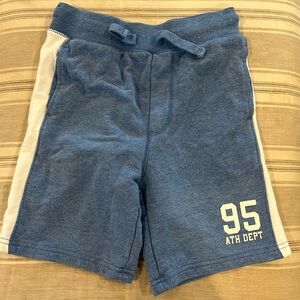 Oshkosh Bosh short size 4/5 like new